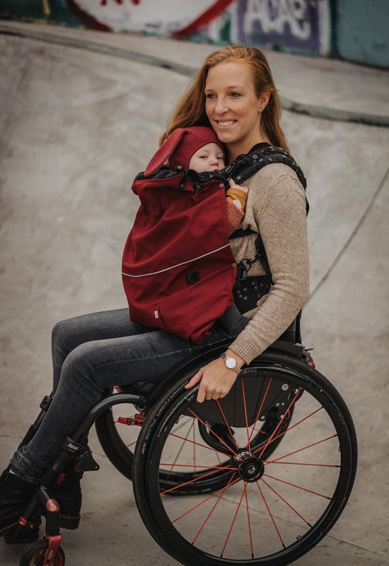 MaM All Season Cover Dark red black baby